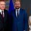 Turkish Recep Tayyip Erdogan (left) met with EU Council President Charles Michel (center) and European Commission President Ursula von der Leyen (right) in Brussels | Photo: Getty Images/AFP/J.Thys